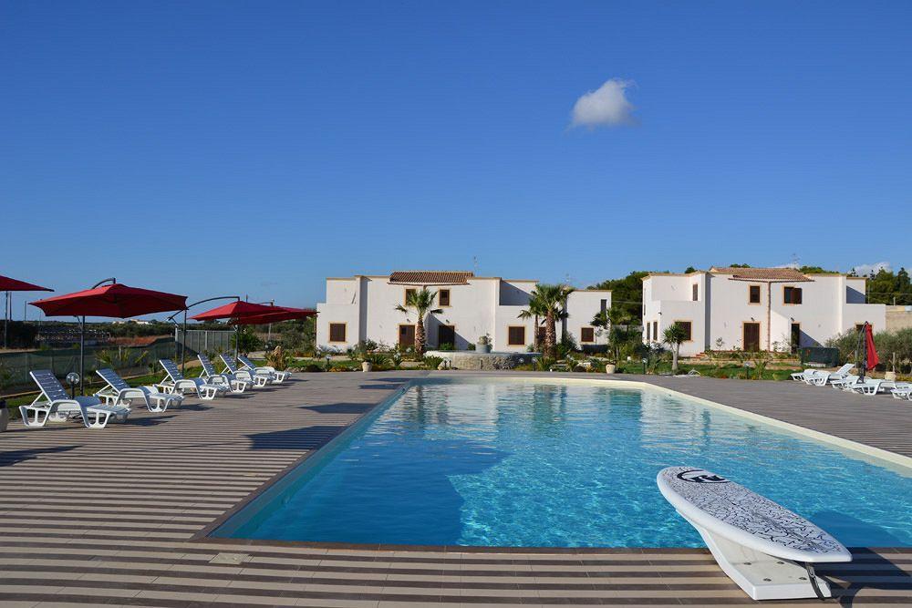 Case Vacanza Torre Lupa マルサラ エクステリア 写真