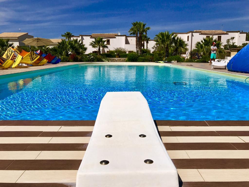 Case Vacanza Torre Lupa マルサラ エクステリア 写真